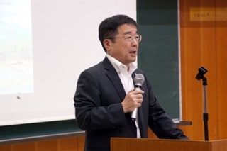 髙橋　姿　新潟大学学長